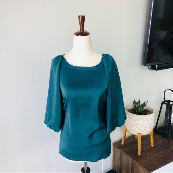 Bobeau Emerald Bubble Sleeve Dressy Top - Picture 4 of 4